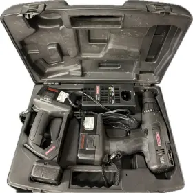 60037 CRAFTSMAN Cordless Drill Light Set Batteries Charger